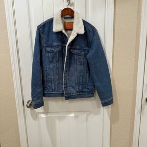Levi's Denim Jacket with Cream Sherpa Collar